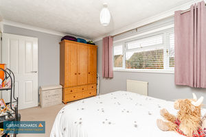 Bedroom- click for photo gallery